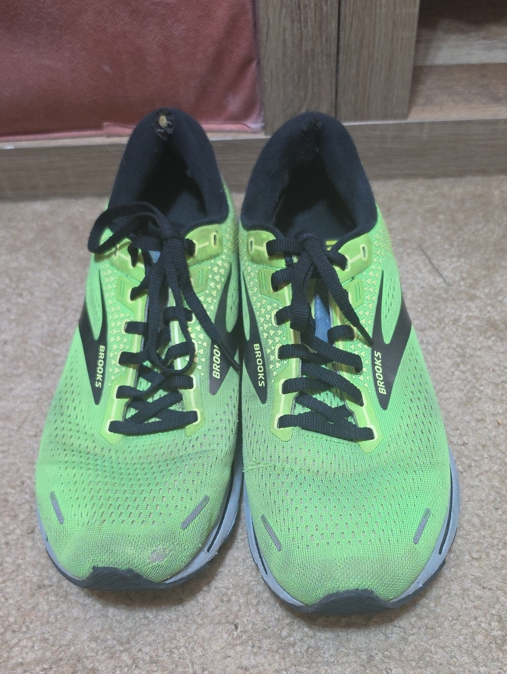 Brooks Ghost 14 Men Size 10.5